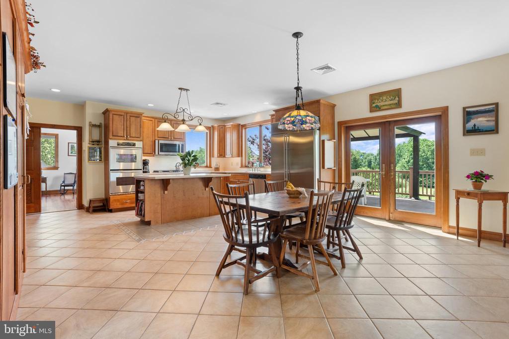 18 GREBE ROAD
