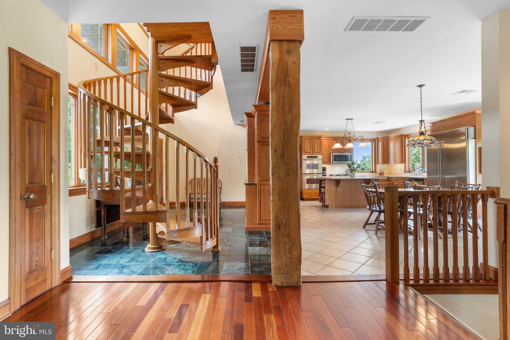 18 GREBE ROAD