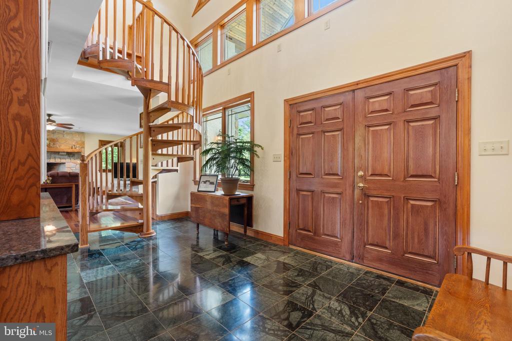 18 GREBE ROAD