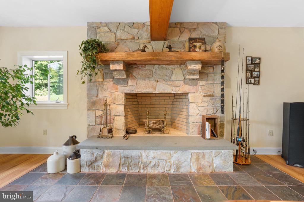 18 GREBE ROAD