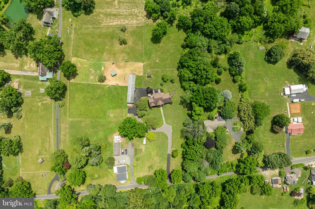 18 GREBE ROAD