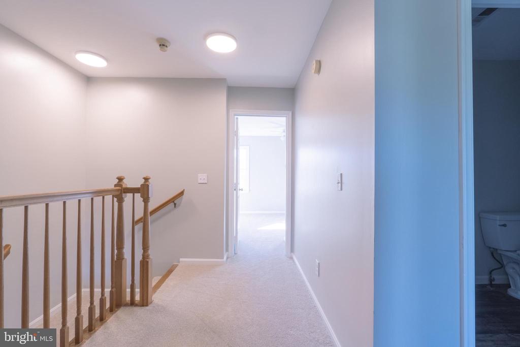 1126 VALLEY STREAM DRIVE