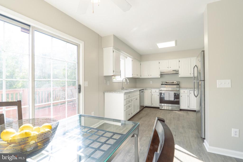 1126 VALLEY STREAM DRIVE