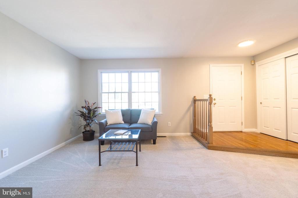 1126 VALLEY STREAM DRIVE