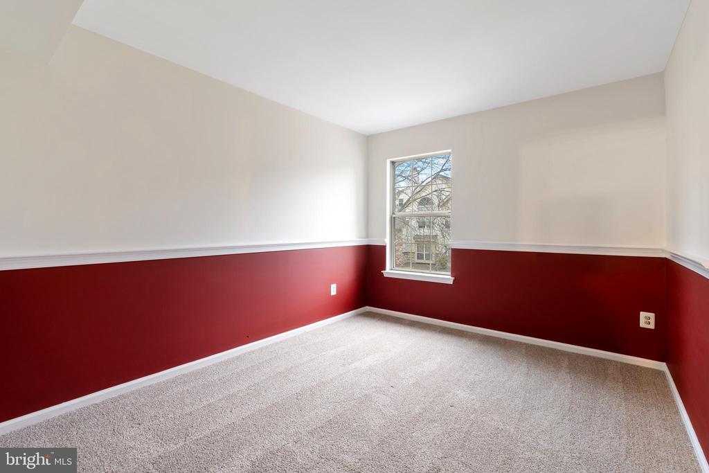 1012 FOXMEADOW DRIVE Unit: CONDO 1012