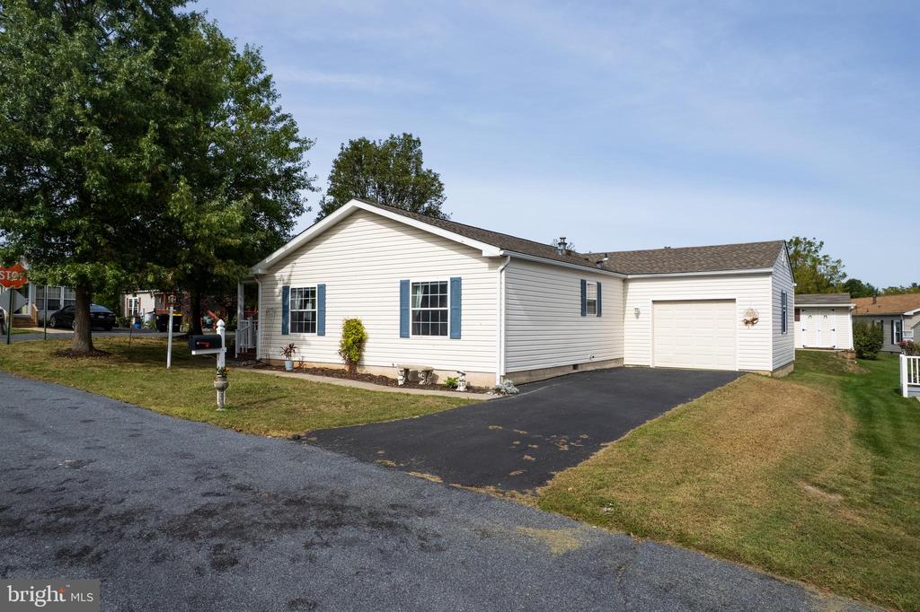 104 PRIMROSE LANE