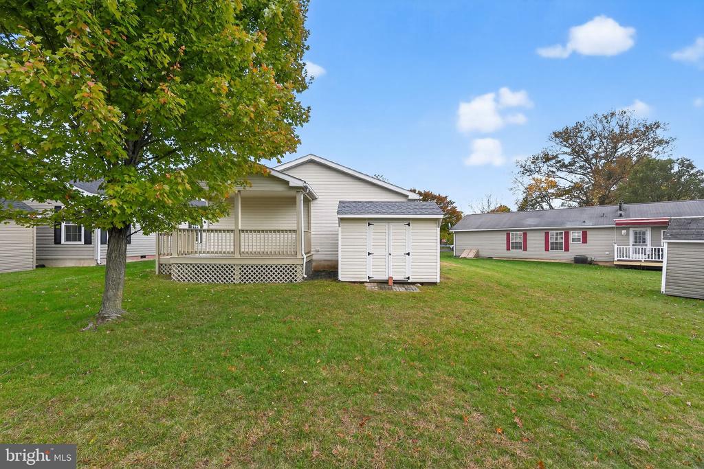 601 VILLAGE WAY