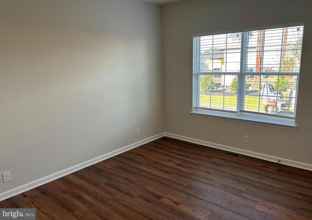 138 W 5TH Unit: 6
