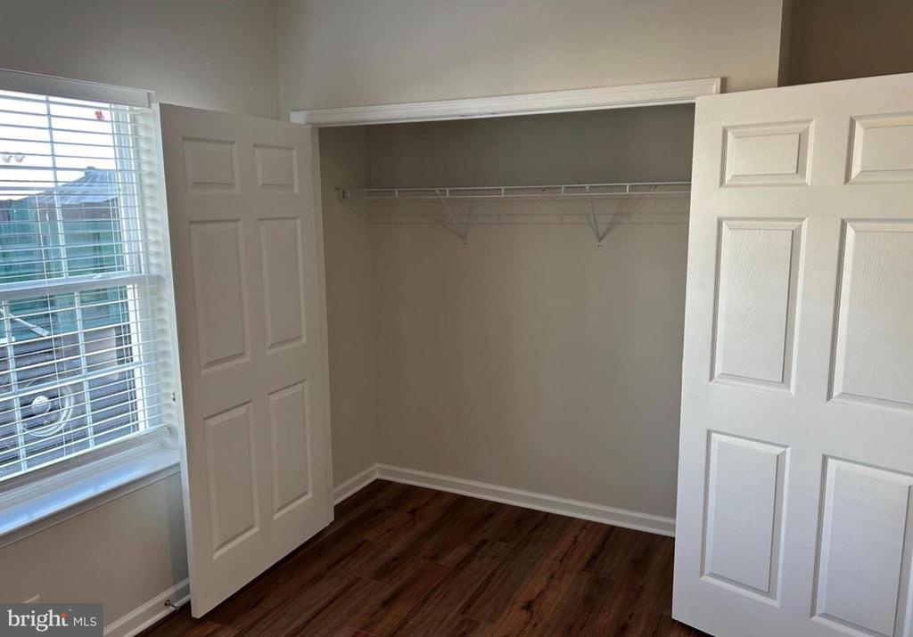 138 W 5TH Unit: 6
