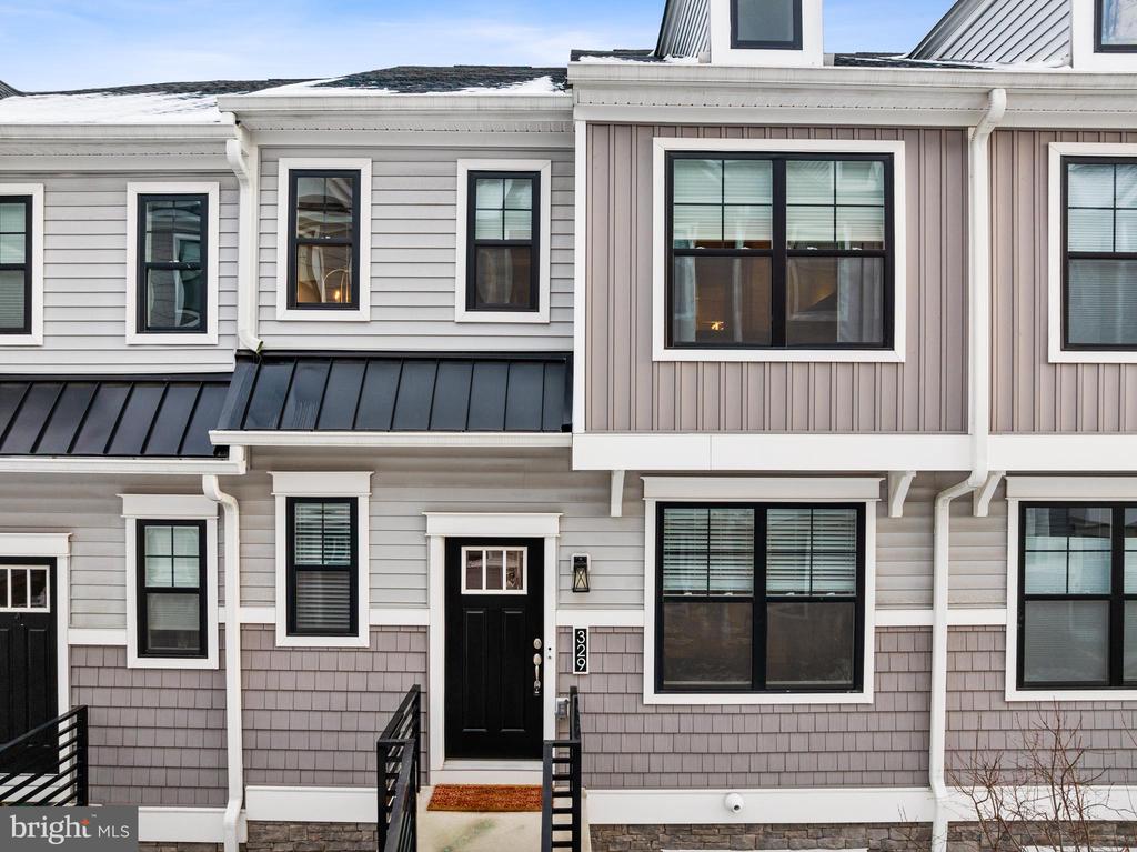 329 CHESTNUT STREET