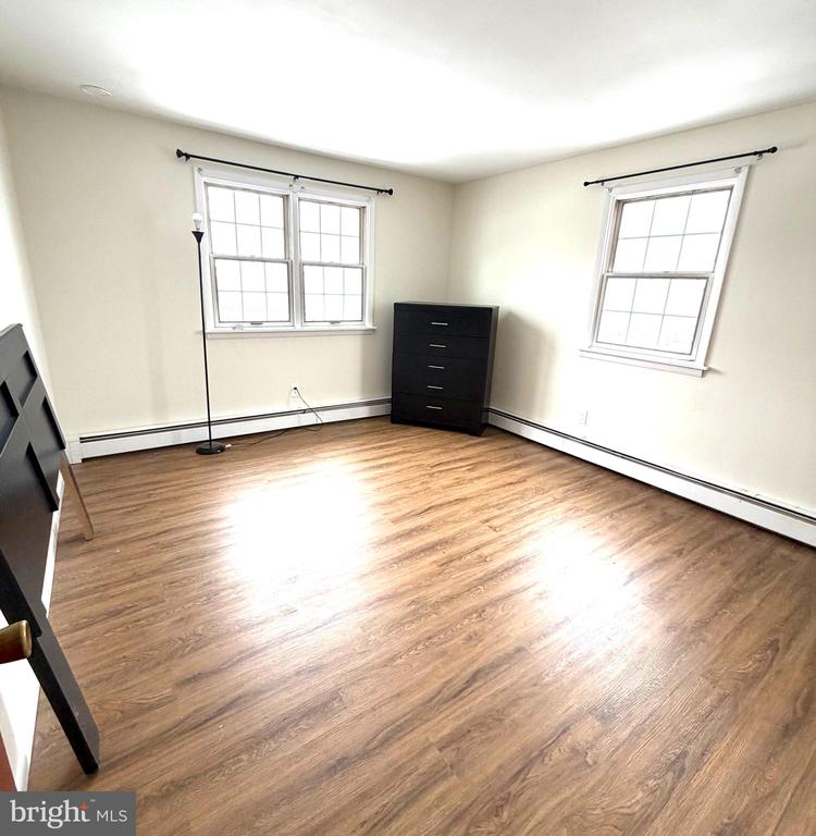 1155 GRAVEL PIKE Unit: 1