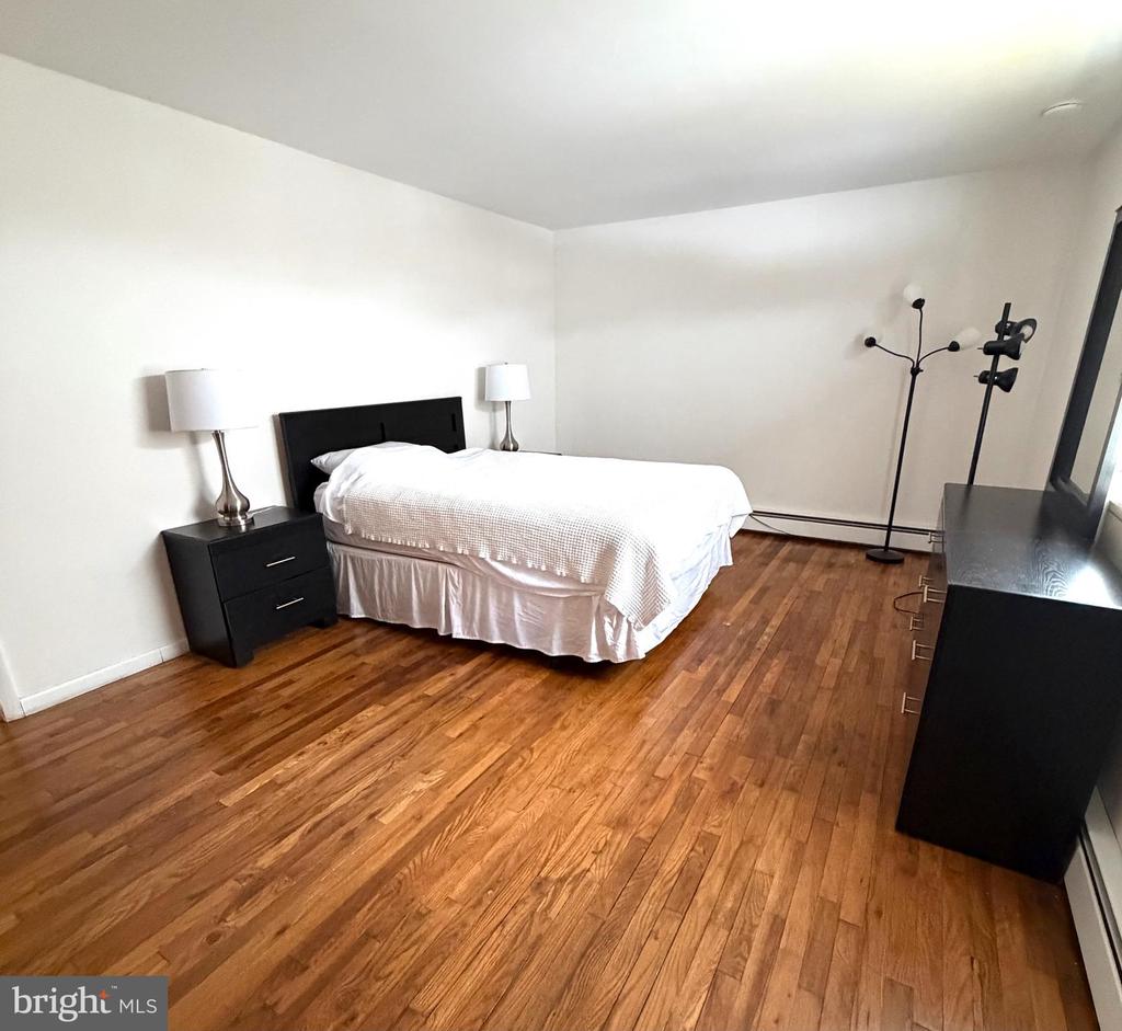 1155 GRAVEL PIKE Unit: 1