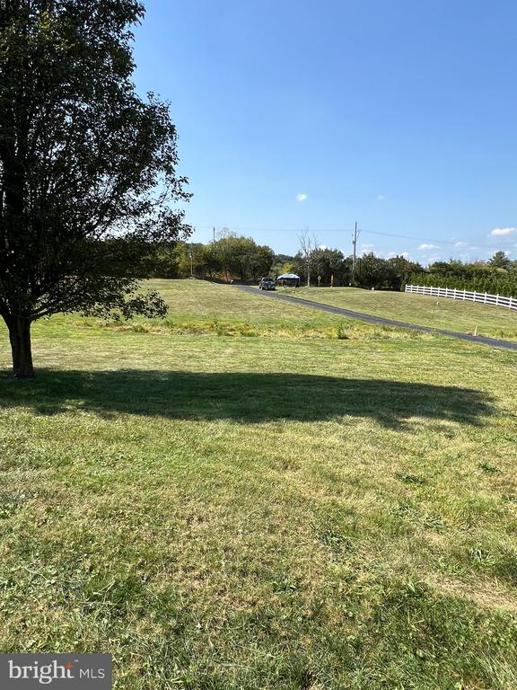 1155 GRAVEL PIKE Unit: 1