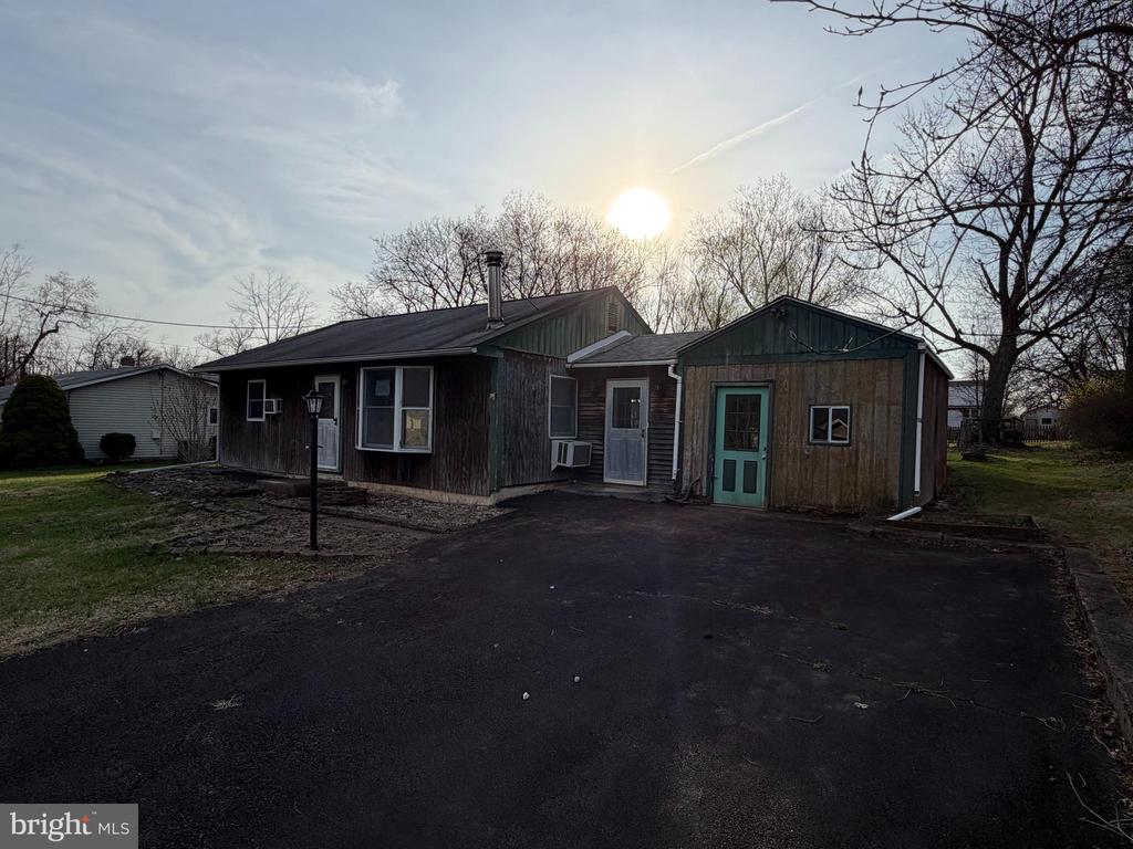1949 OVERBROOK ROAD