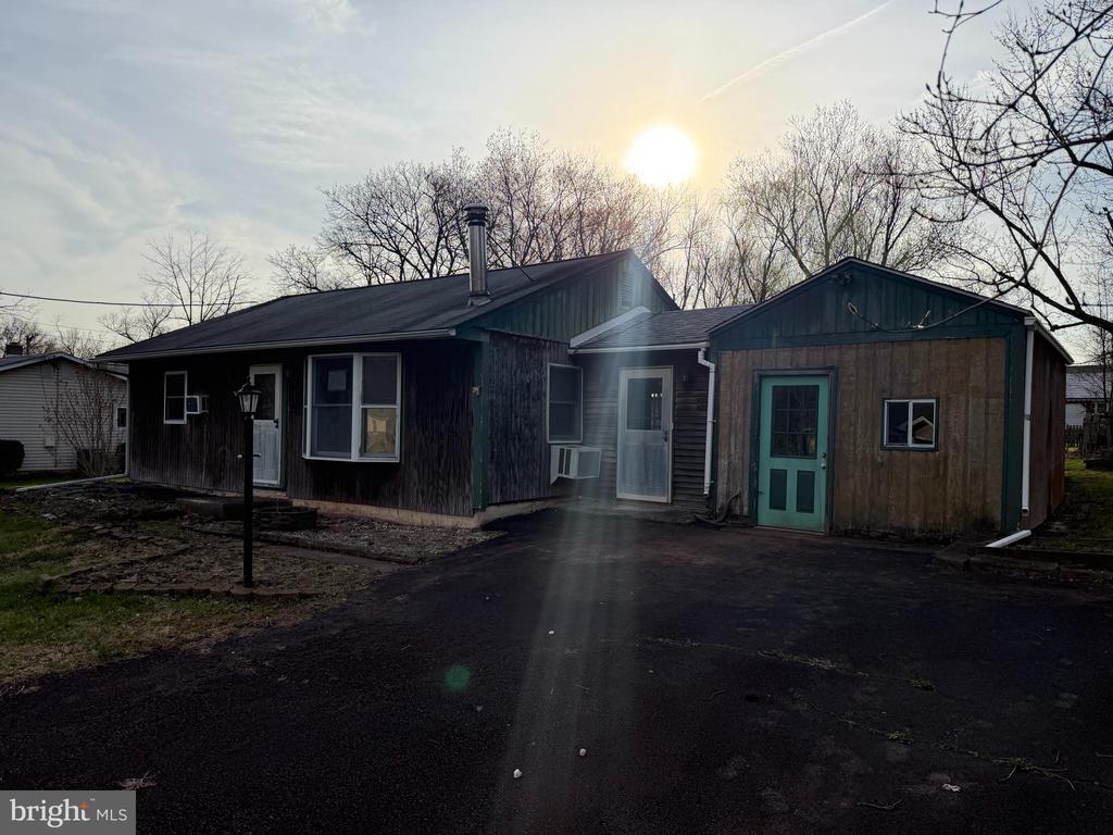 1949 OVERBROOK ROAD