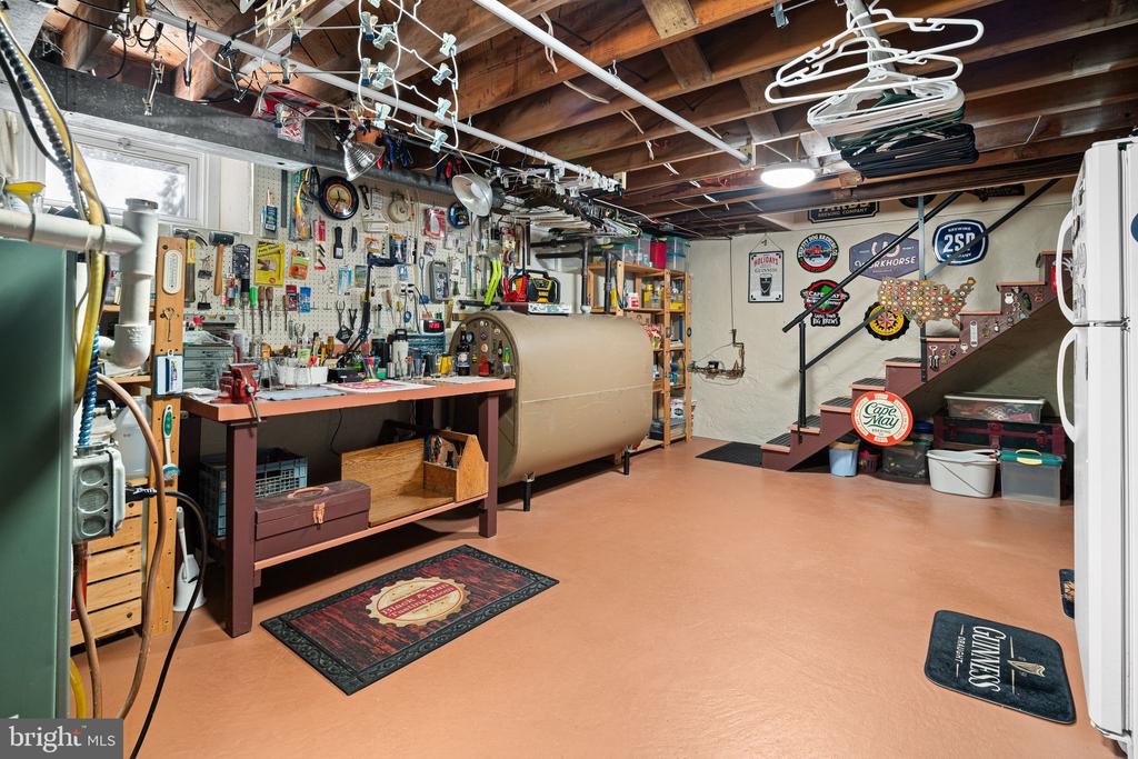 1946 WASHINGTON LANE
