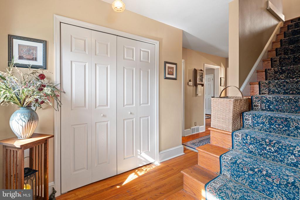 1946 WASHINGTON LANE