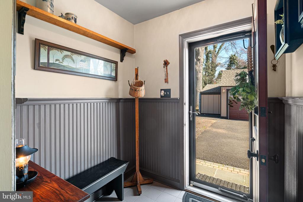 1946 WASHINGTON LANE