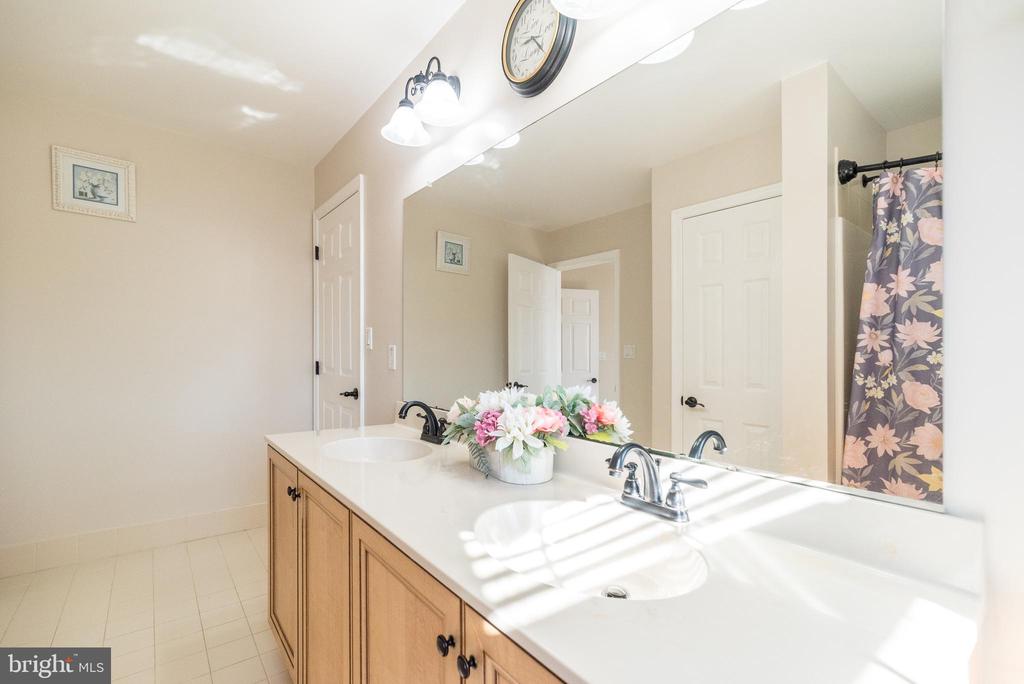 2611 BRIDLE PATH ROAD