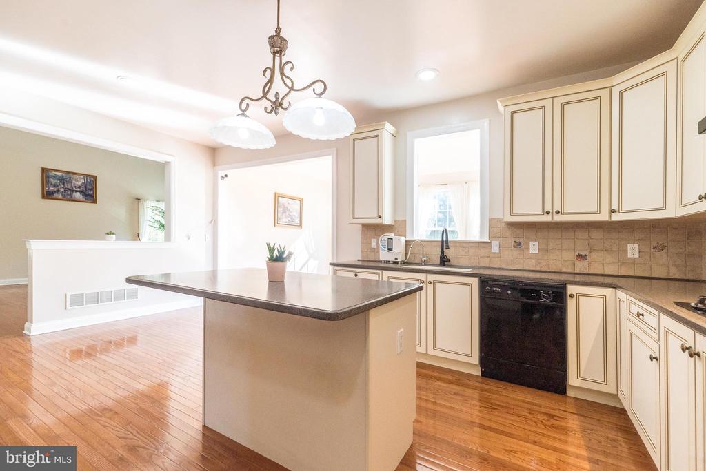 2611 BRIDLE PATH ROAD