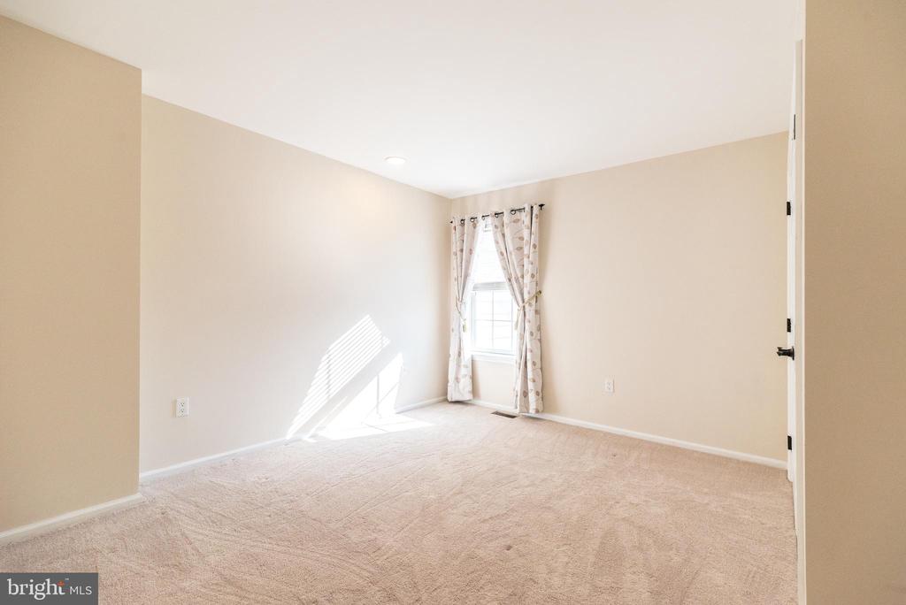 2611 BRIDLE PATH ROAD