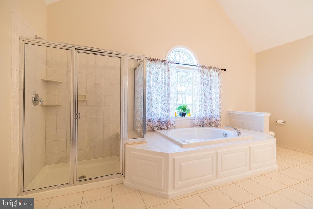 2611 BRIDLE PATH ROAD