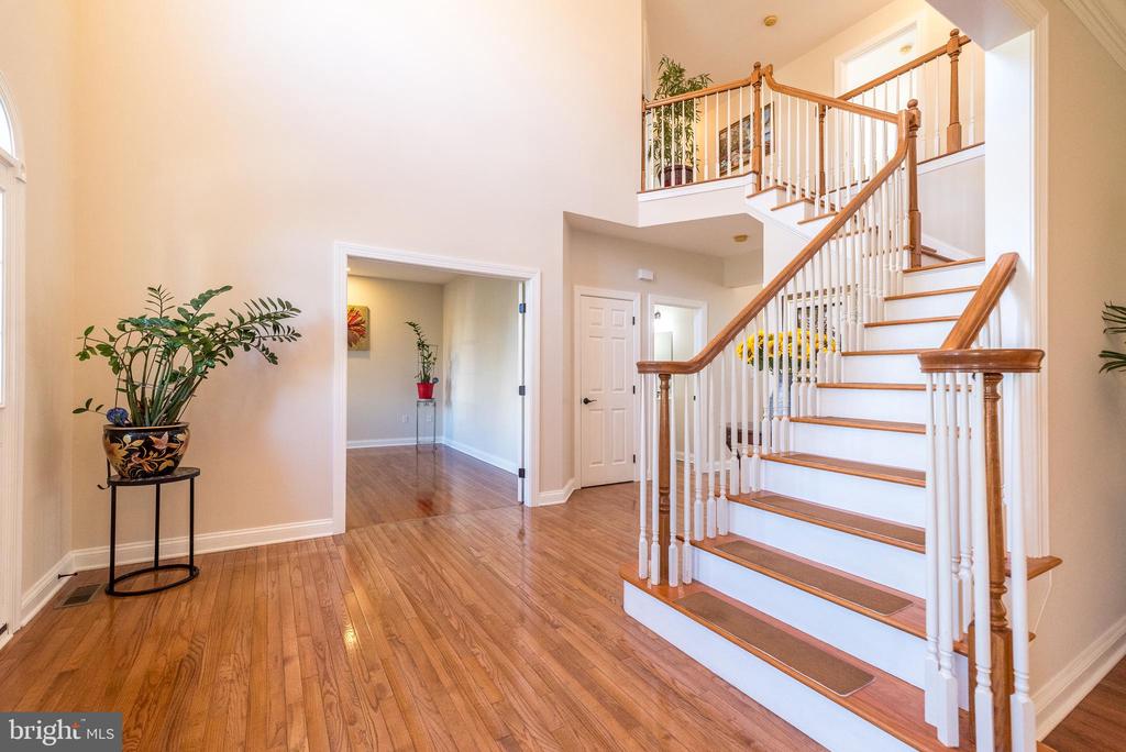 2611 BRIDLE PATH ROAD