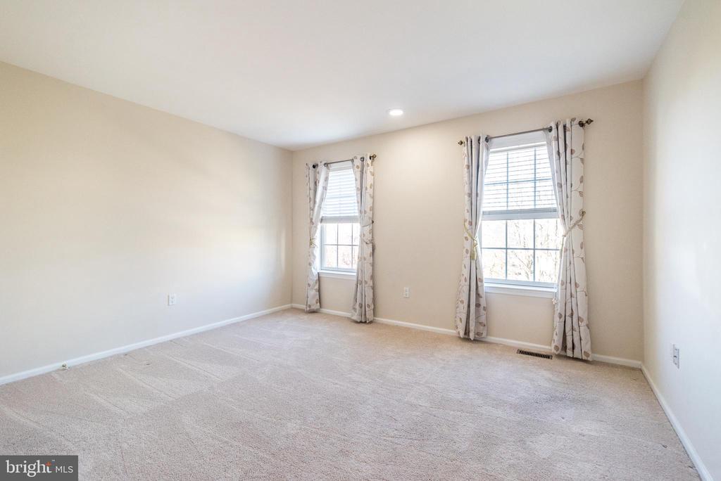 2611 BRIDLE PATH ROAD