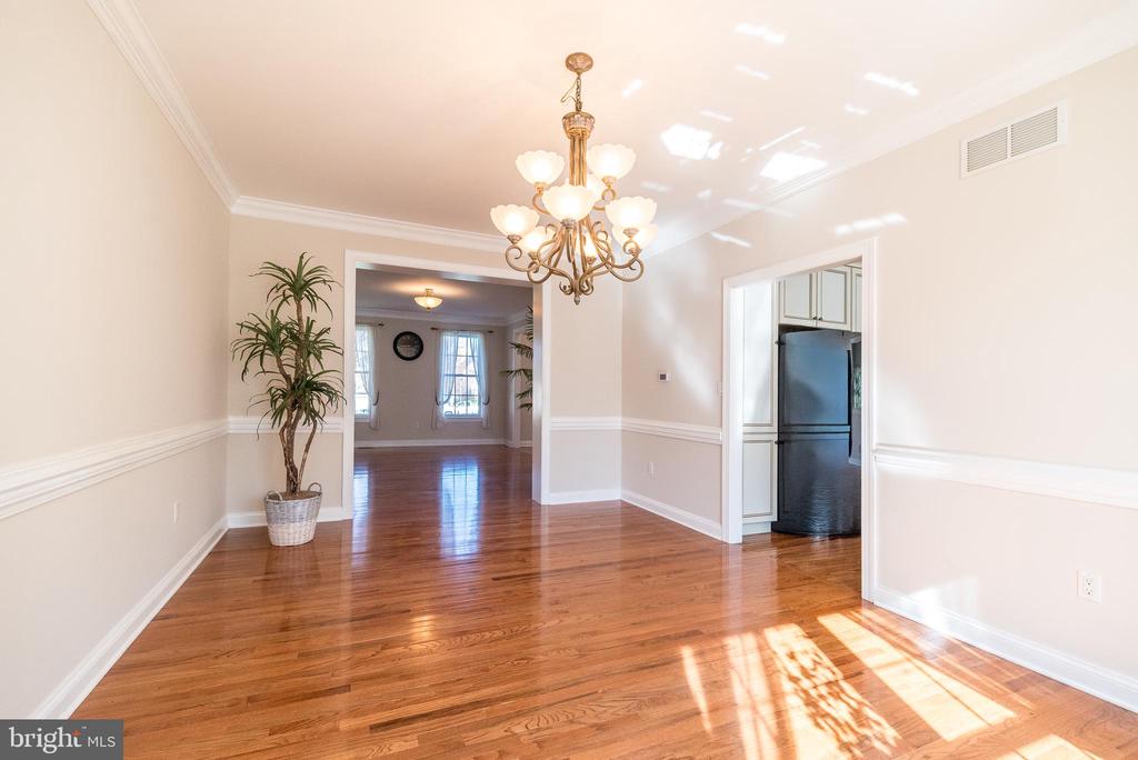 2611 BRIDLE PATH ROAD