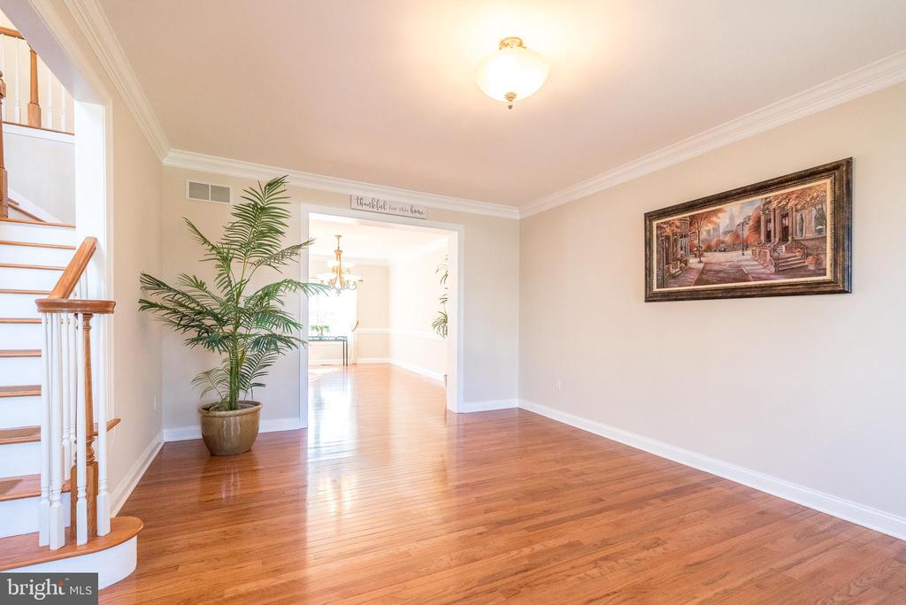 2611 BRIDLE PATH ROAD