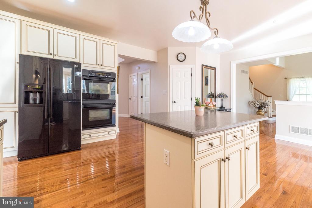 2611 BRIDLE PATH ROAD