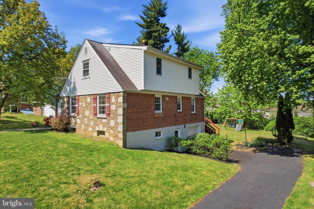 2418 BOYD ROAD