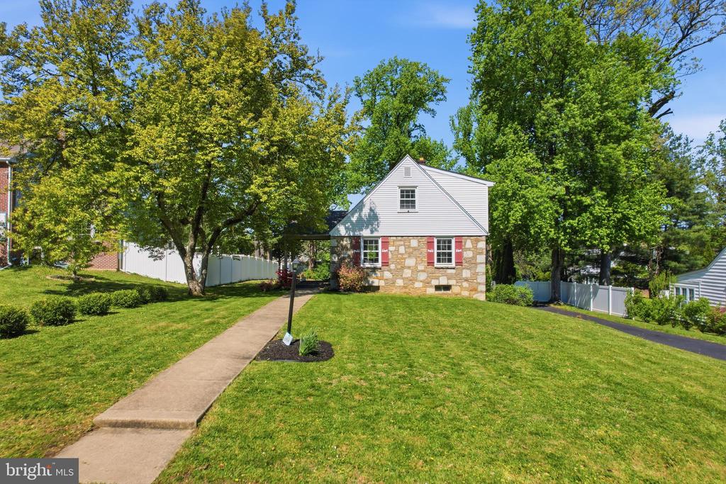 2418 BOYD ROAD