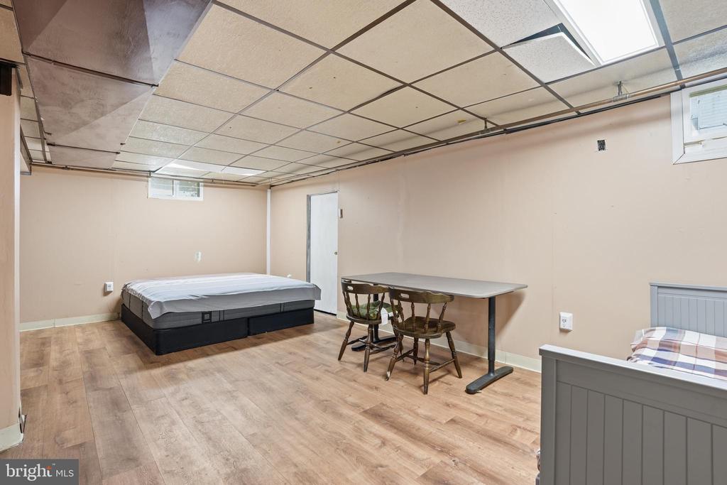 2418 BOYD ROAD