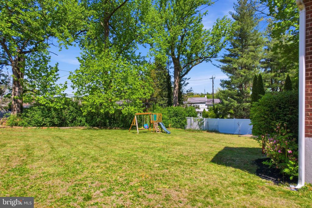 2418 BOYD ROAD