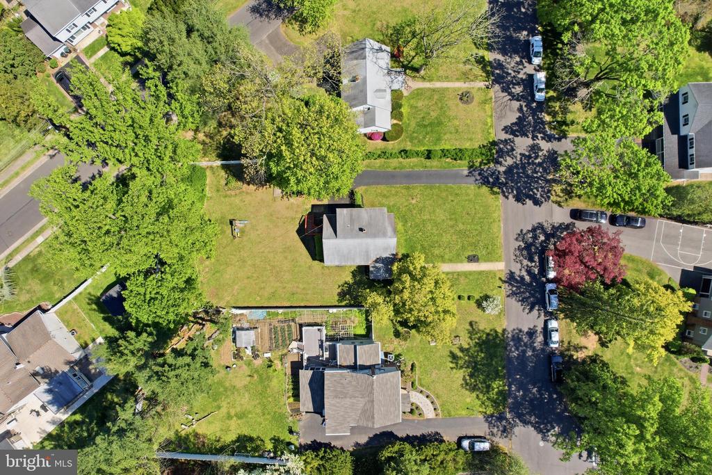 2418 BOYD ROAD
