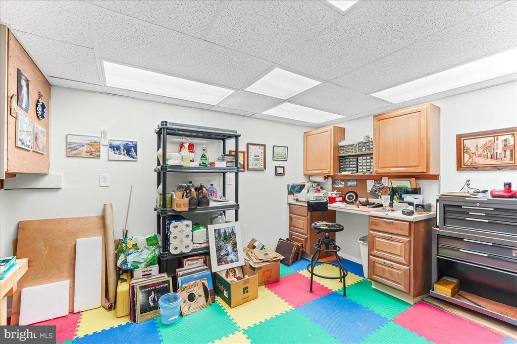 1072 BORDEAUX LANE