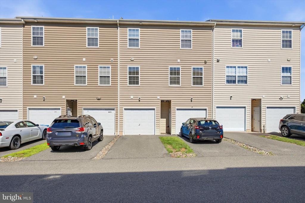 2077 MORGAN HILL DRIVE Unit: M31