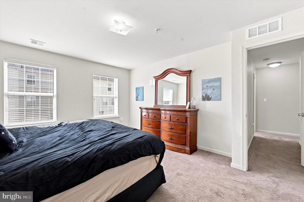 2077 MORGAN HILL DRIVE Unit: M31