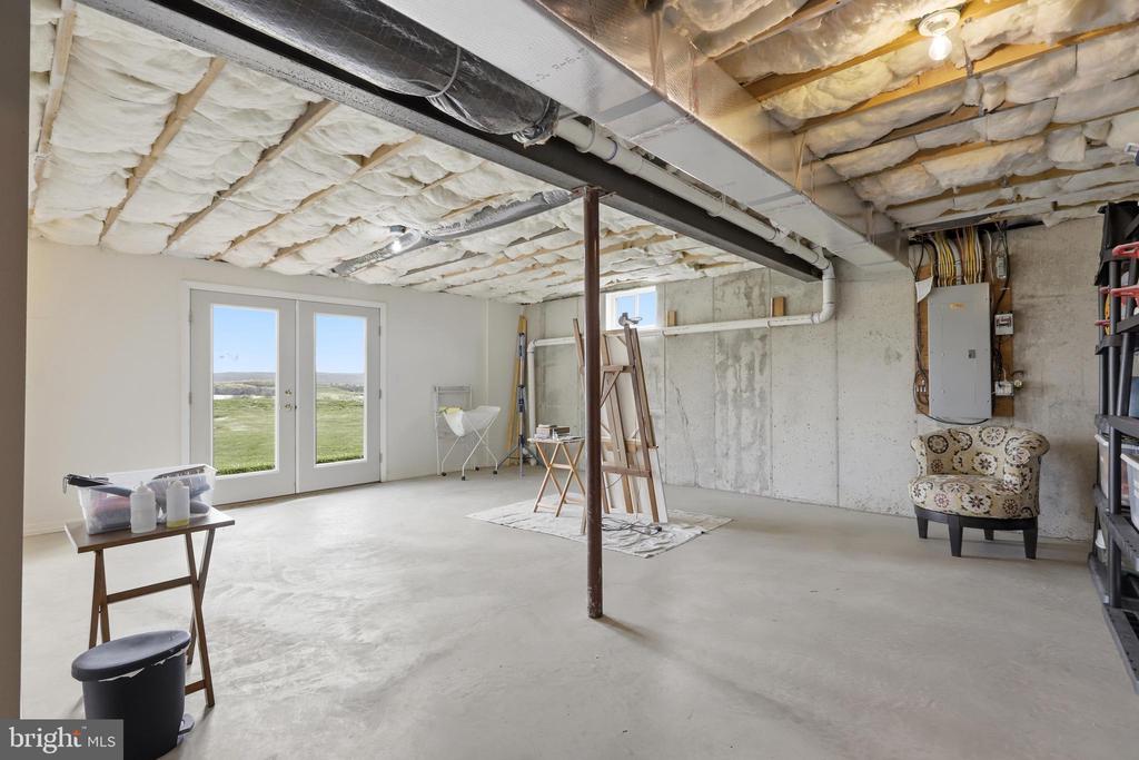 495 RABBIT RUN ROAD
