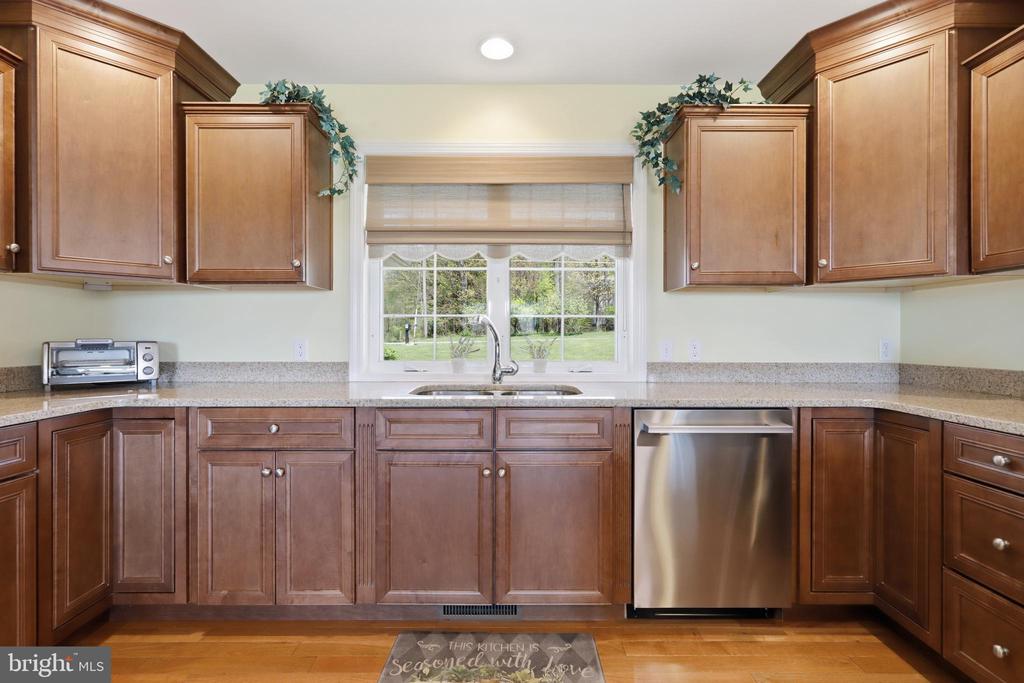 495 RABBIT RUN ROAD