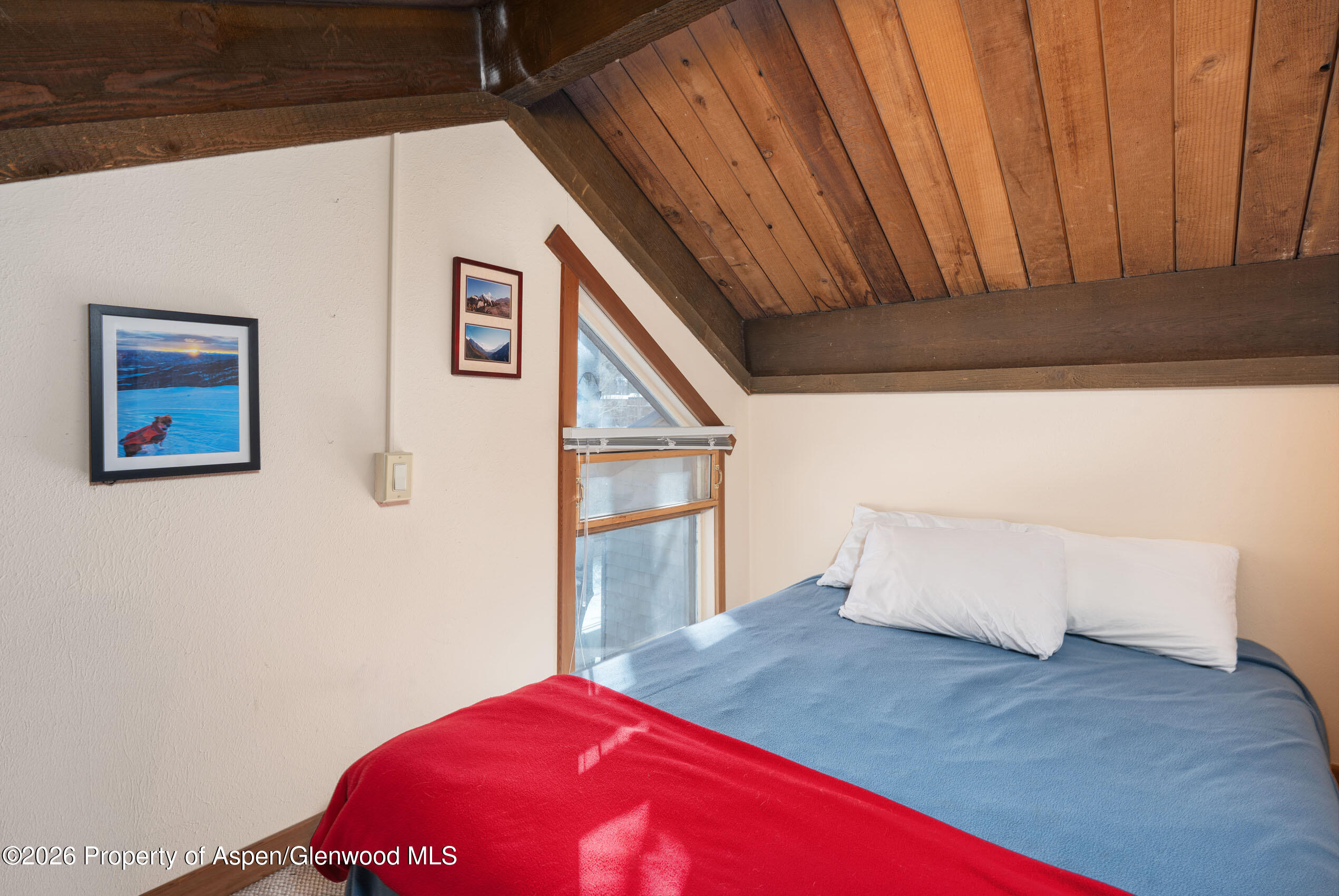 4000 Brush Creek Road 20