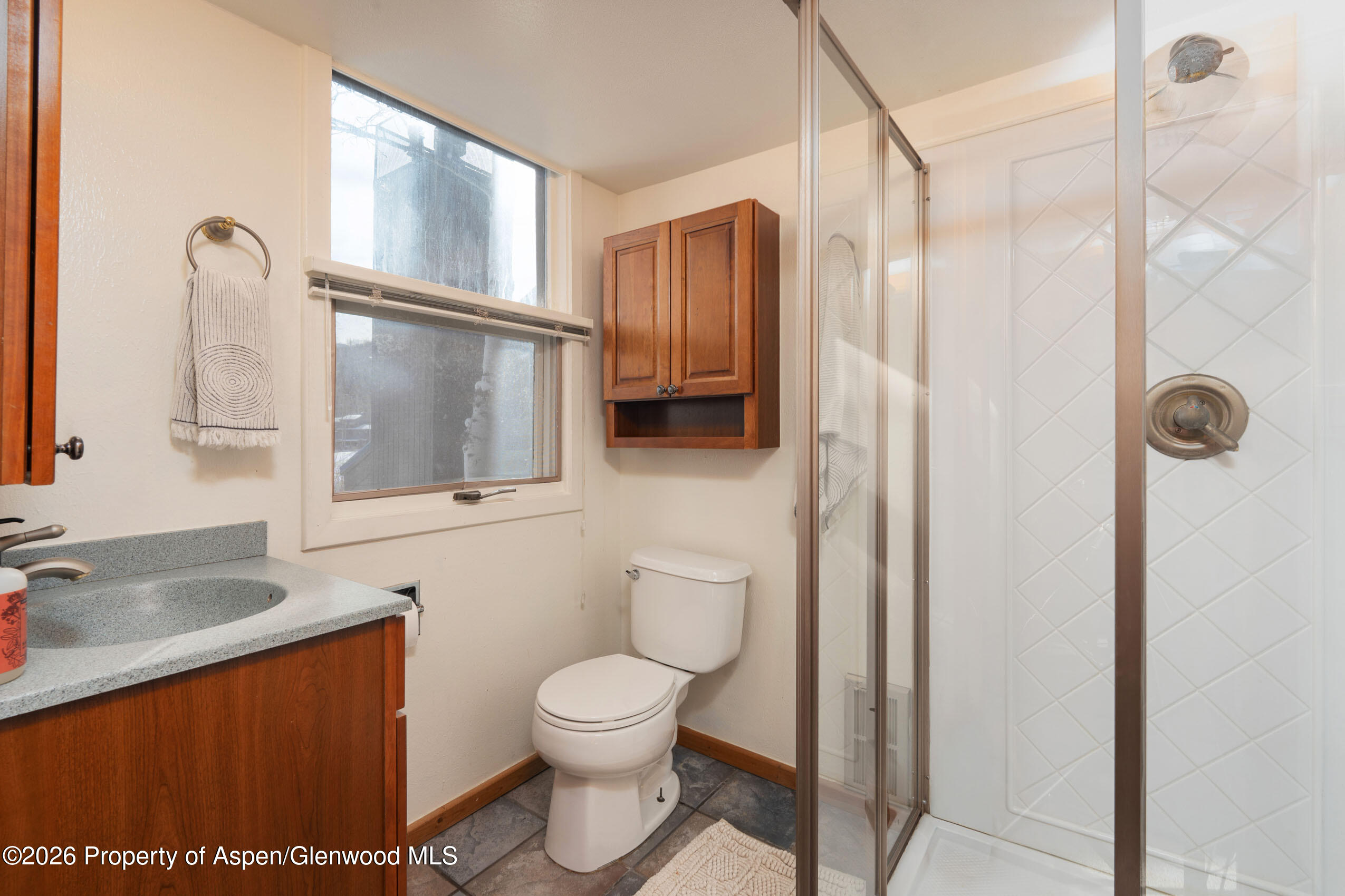 4000 Brush Creek Road 20