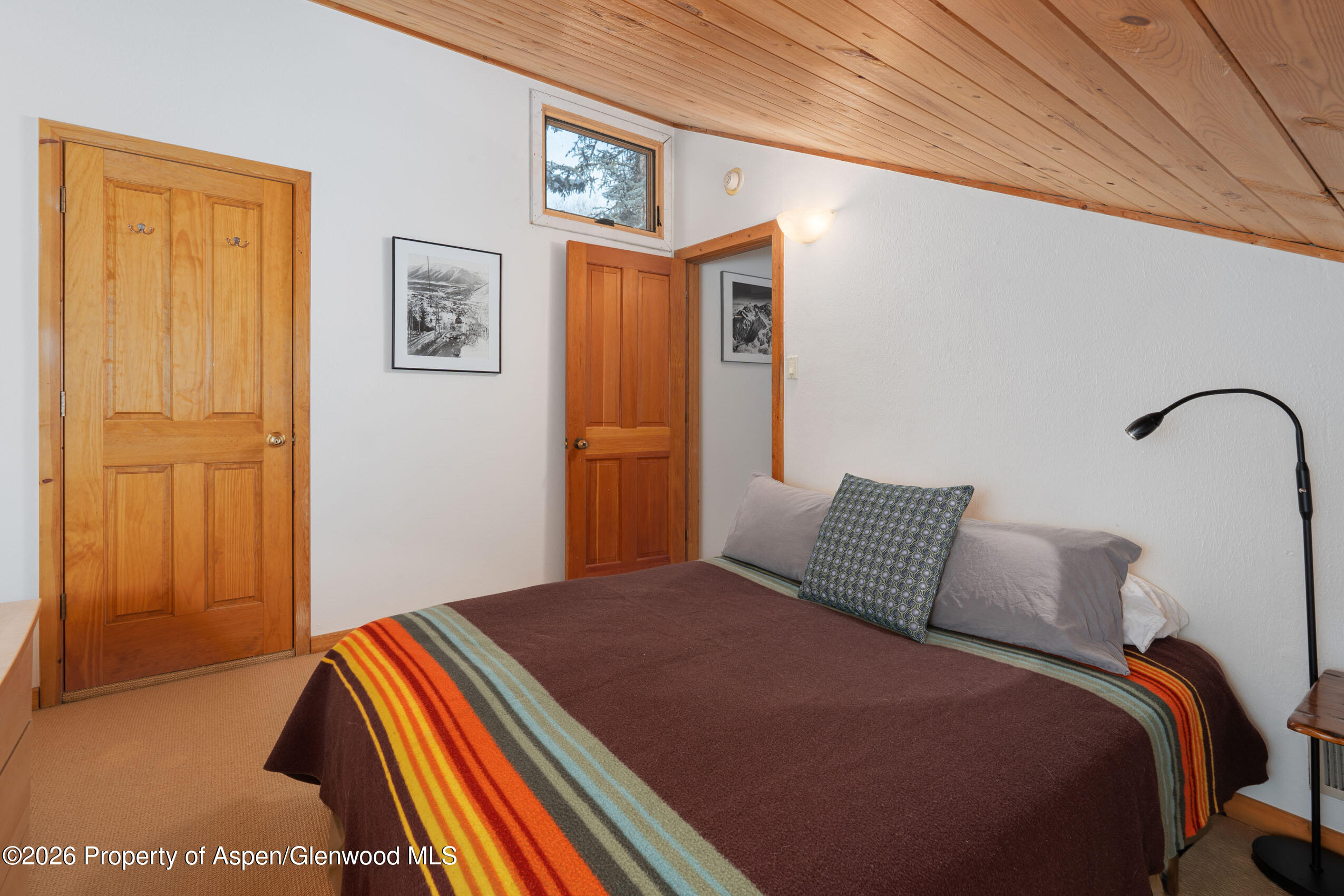 4000 Brush Creek Road 20