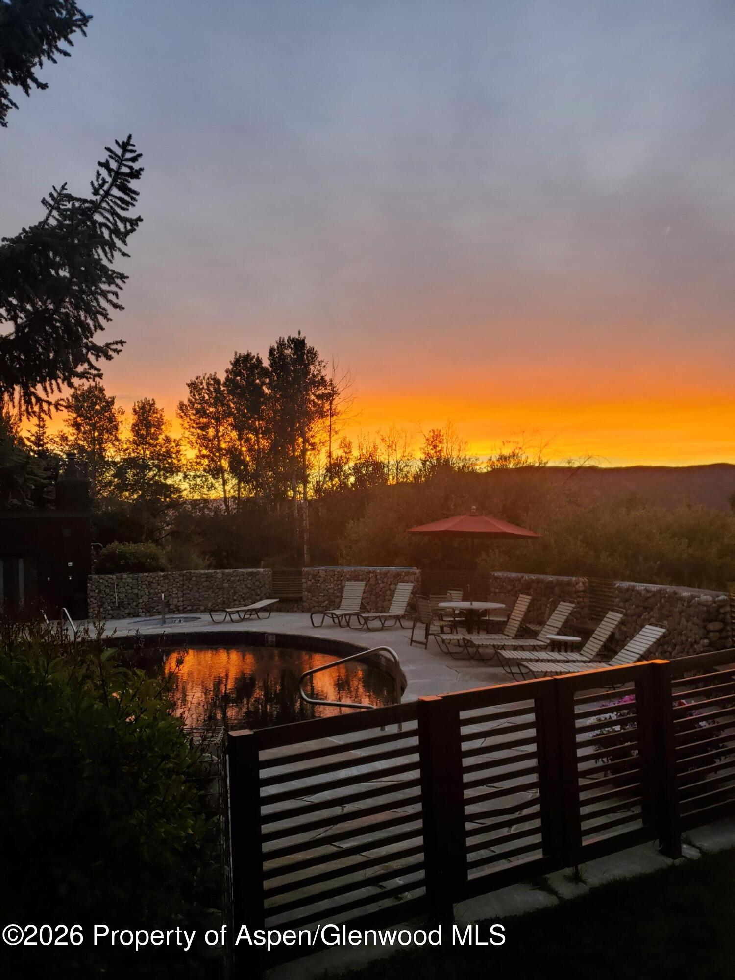 4000 Brush Creek Road 20