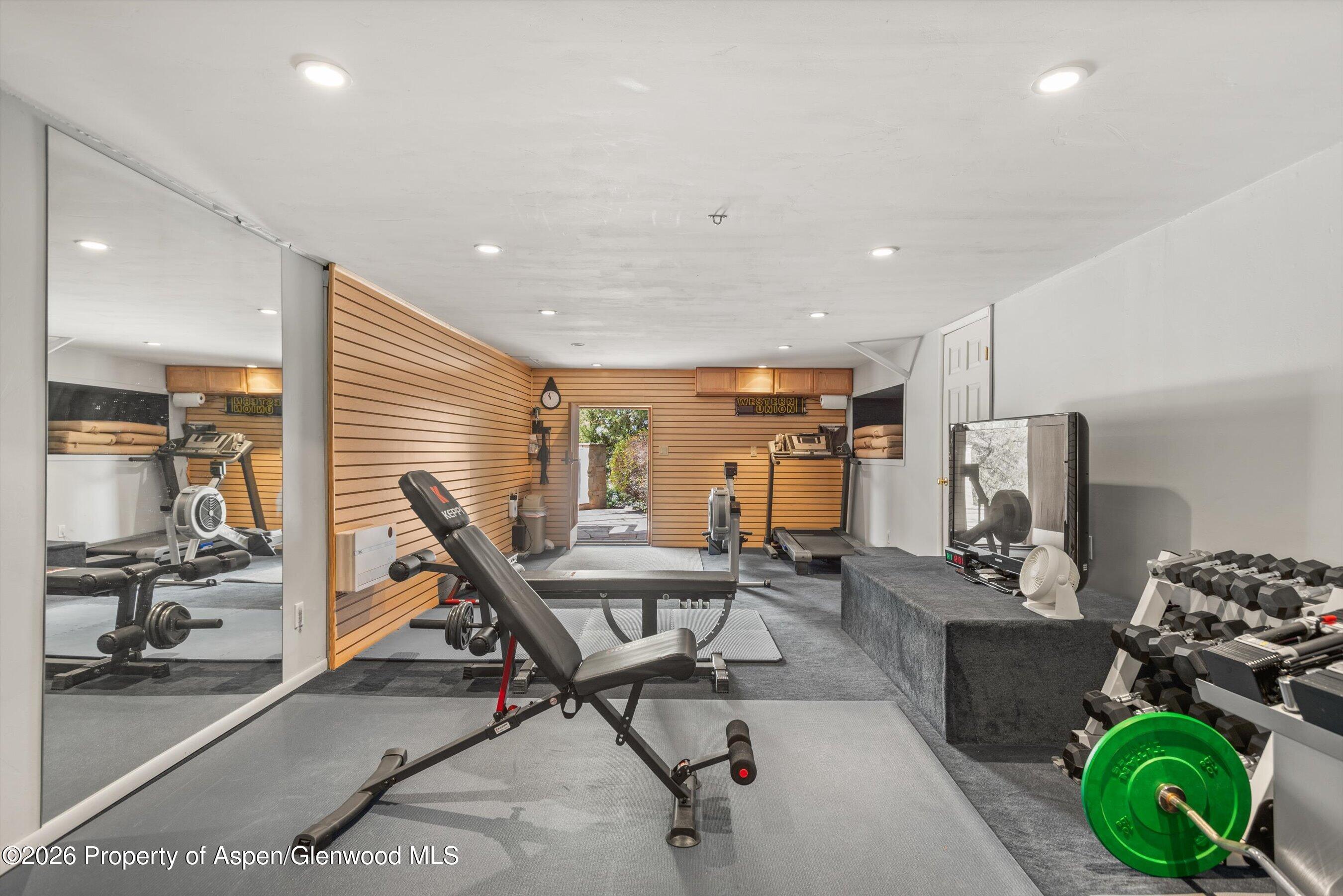 845 Hillcrest Drive
