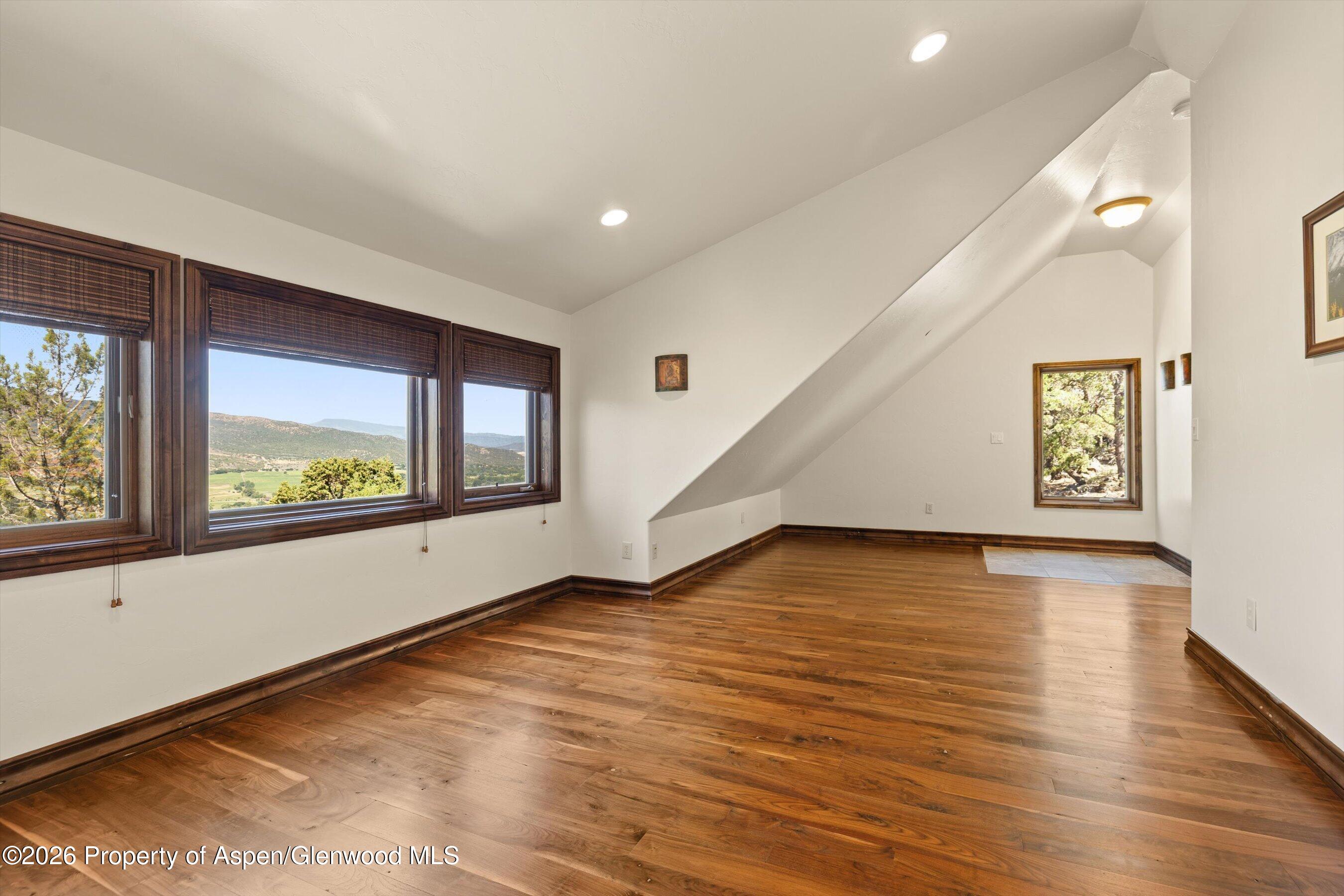 845 Hillcrest Drive