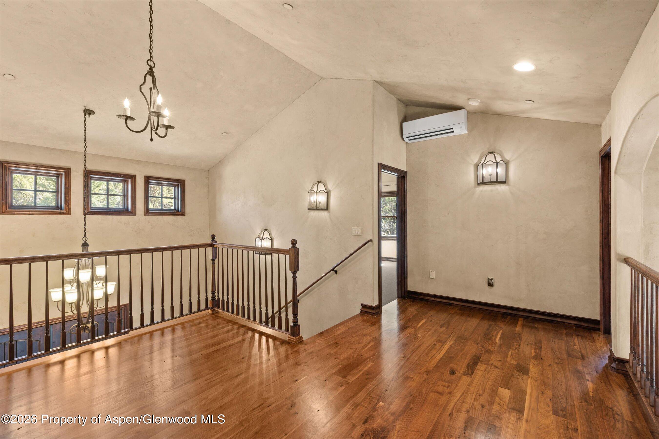 845 Hillcrest Drive
