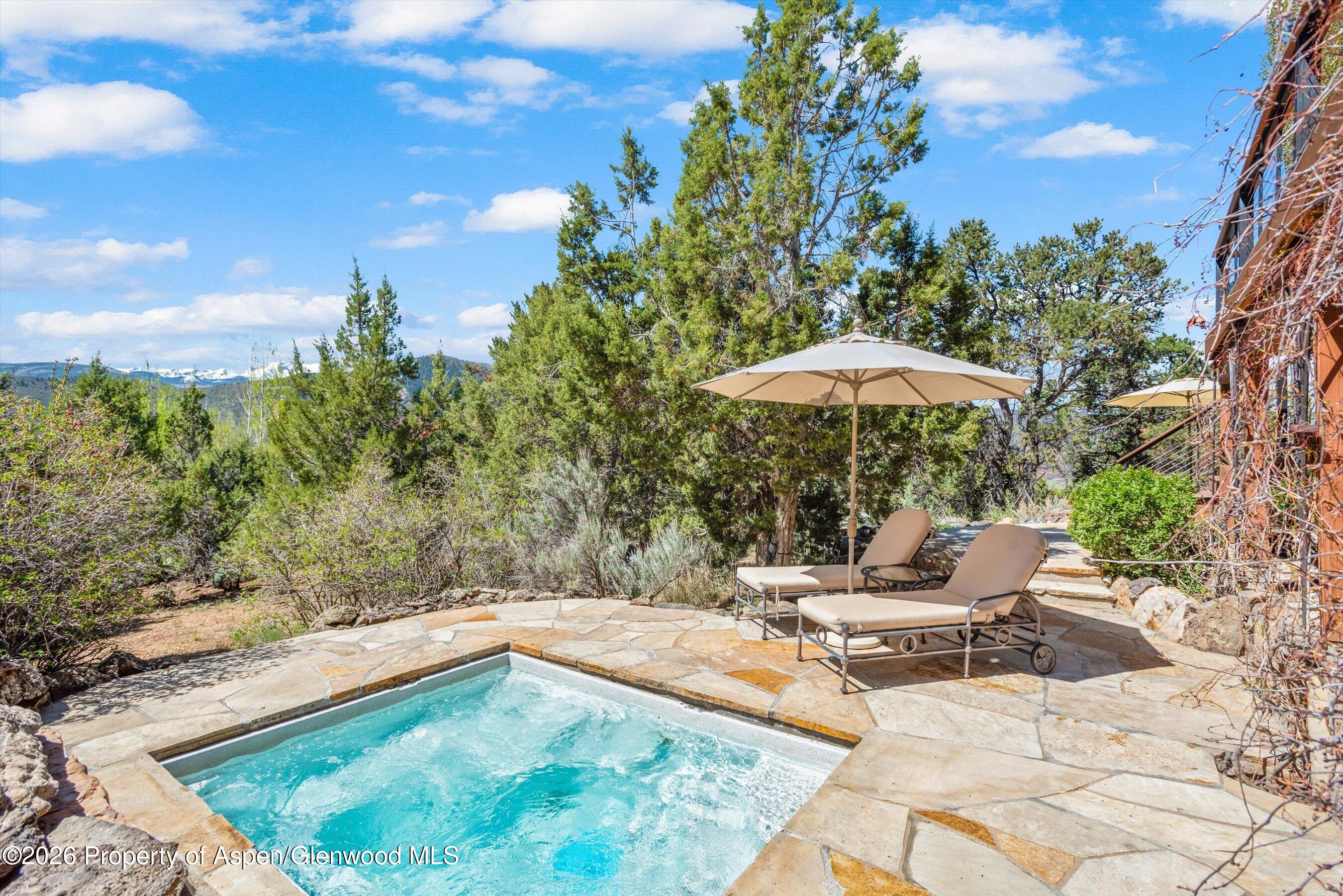 845 Hillcrest Drive