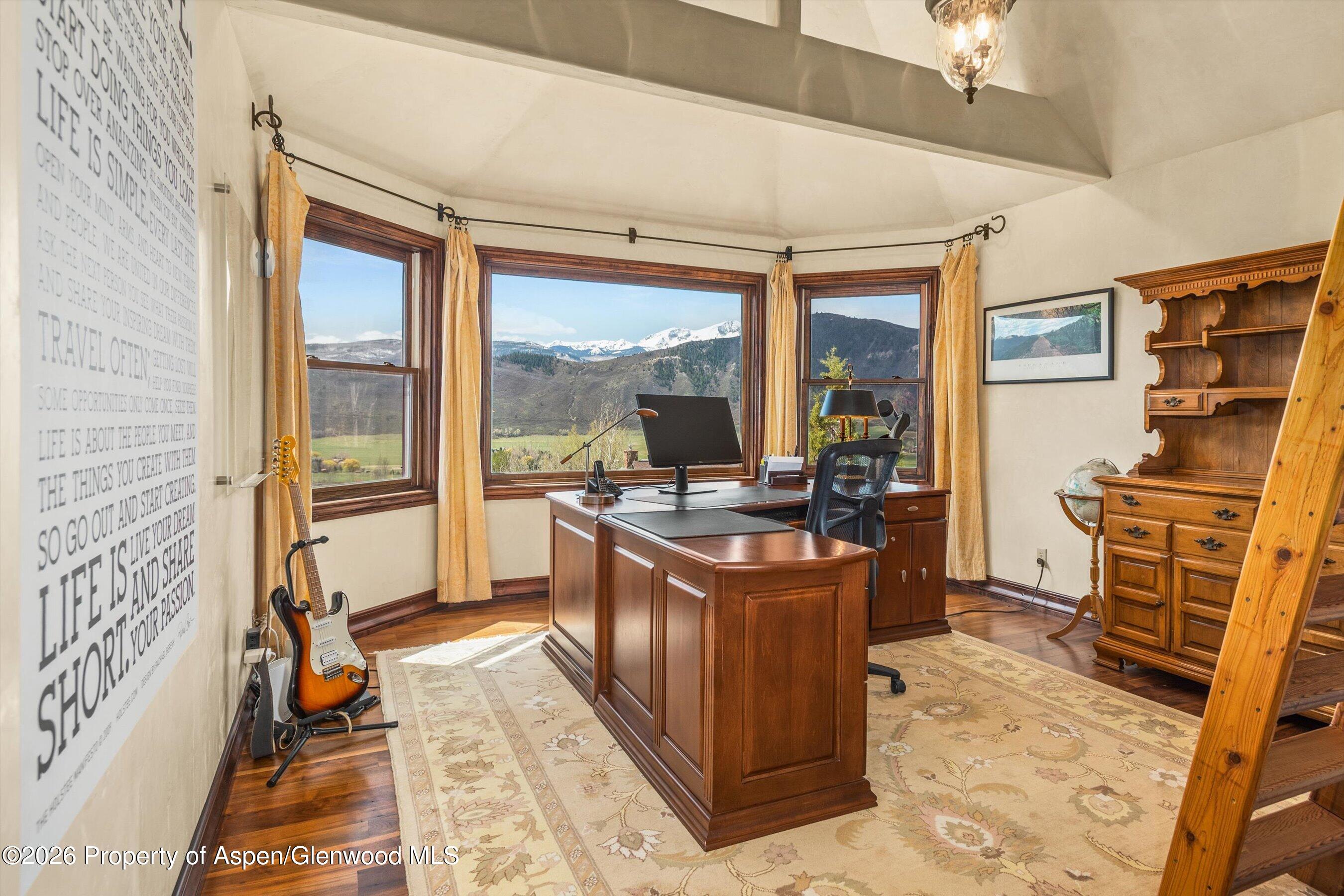 845 Hillcrest Drive